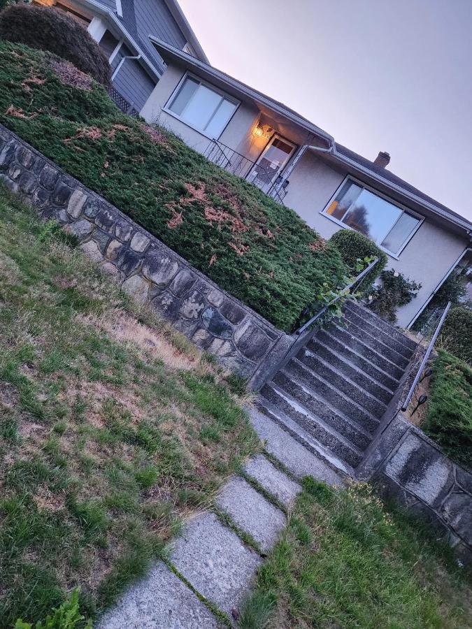 Economical Homestay Burnaby Zewnętrze zdjęcie