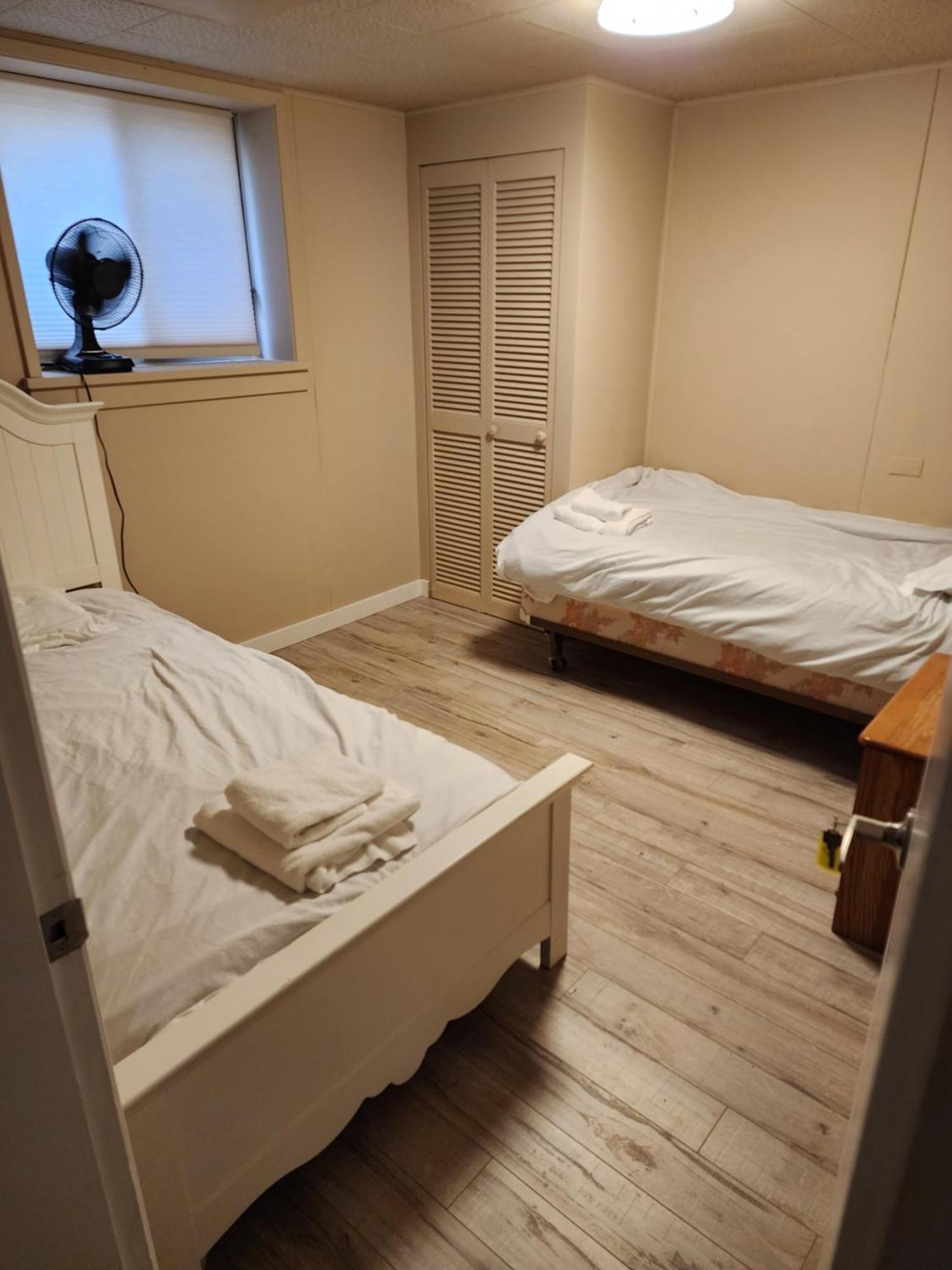 Economical Homestay Burnaby Zewnętrze zdjęcie